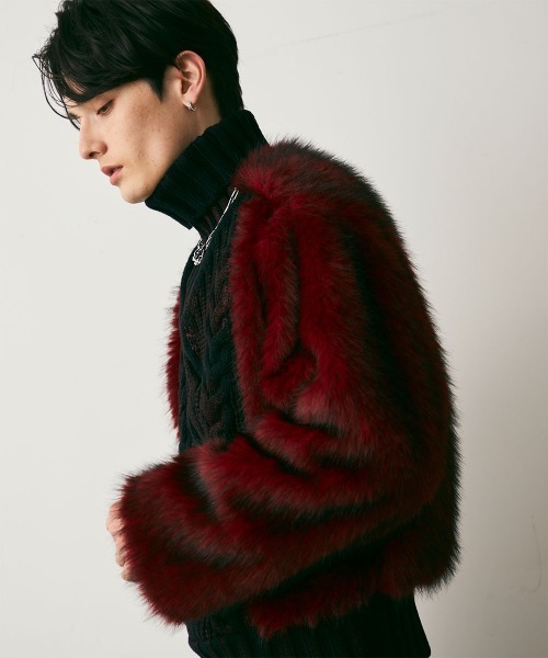Shoowtime(ショウタイム)の「Fur Design Heavy Knit Sweater / ファーデザインヘビーニットセーター(ニット/セーター・メンズ・レッド系/ブラック系・MEDIUM/LARGE/X-LARGE)」の1枚目の写真