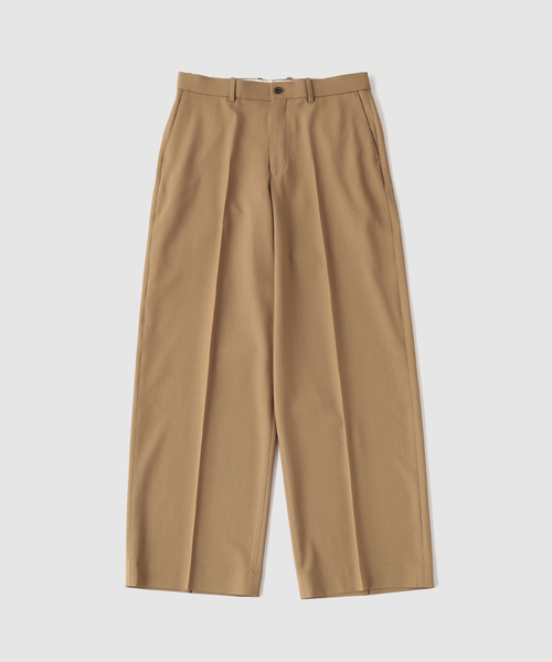 EDIFICE(エディフィス)の「MARKAWARE(マーカウェア)FLAT FRONT WIDE TROUSERS(その他パンツ・メンズ・ベージュ/ブラック・3/2)」の2枚目の写真