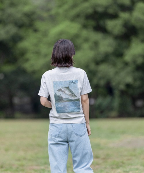 L.L.Bean(エルエルビーン)の「【JAPAN EDITION】ビーンズ 1980 ショートスリーブ・カタログ・トラウト・ティ(Tシャツ/カットソー・レディース・ブルーグリーン/ライトグレー/パープル/ネイビー・MEDIUM)」の18枚目の写真