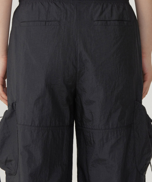 COVERNAT WOMAN(カバーナットウーマン)の「ウーマンストリングフルードカーゴパンツCharcoal(スウェットパンツ・レディース・その他・WS/WM)」の6枚目の写真