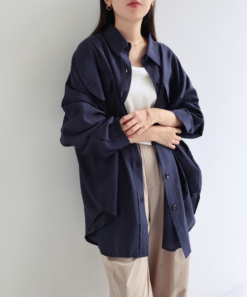 evernavy(エバーネイビー)の「ダブルポケットオーバーサイズ長袖シアーシャツ(シャツ/ブラウス・レディース・オフホワイト/ネイビー・M)」の10枚目の写真
