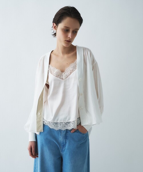 cloenc（クロエンス）の「【セットアップ／手洗い可】スキッパーシアーブラウス（シャツ/ブラウス・レディース・サックスブルー/ブラック/ホワイト・02）」の5枚目の写真