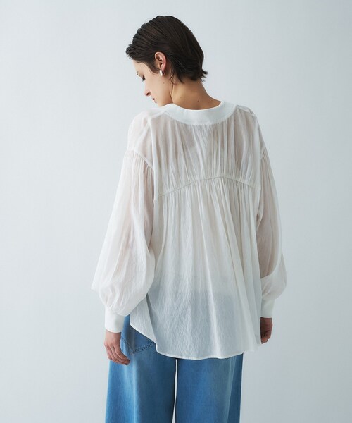 cloenc（クロエンス）の「【セットアップ／手洗い可】スキッパーシアーブラウス（シャツ/ブラウス・レディース・サックスブルー/ブラック/ホワイト・02）」の8枚目の写真