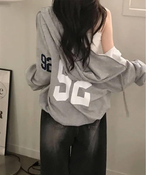 Emilie(エミリー)の「ナンバリング ダブルジップ オーバーサイズパーカー(パーカー・レディース・ネイビー/ブラウン/ワインレッド/ブラック/グレー・FREE)」の14枚目の写真