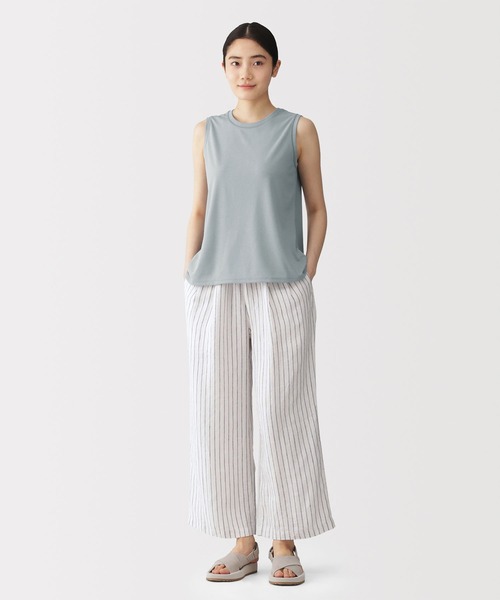 無印良品(ムジルシリョウヒン)の「婦人 UVカット吸汗速乾スリーブレスTシャツ(Tシャツ/カットソー・レディース・サンドベージュ/オフホワイト/ライトブルー/ブラック・S/M/L/XL)」の21枚目の写真