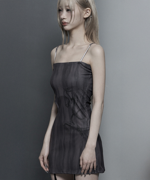 ETRE AU SOMMET(エトレオソメ)の「Side Cut-Out Mini One-Piece (Brown)(ワンピース・レディース・ダークブラウン・1/2)」の3枚目の写真