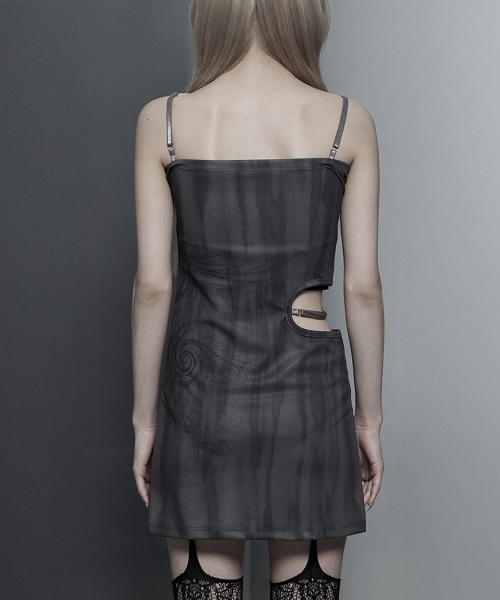 ETRE AU SOMMET(エトレオソメ)の「Side Cut-Out Mini One-Piece (Brown)(ワンピース・レディース・ダークブラウン・1/2)」の4枚目の写真