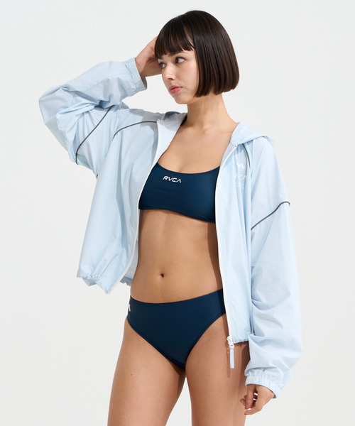 RVCA(ルーカ)の「RVCA/ルーカ ナイロン ジャケット パイピング スポーティー セットアップ対応 UTILITY SPORT JACKET BG043751 UT(パーカー・レディース・ブラック/ライトブルー/ホワイト・S/M)」の20枚目の写真