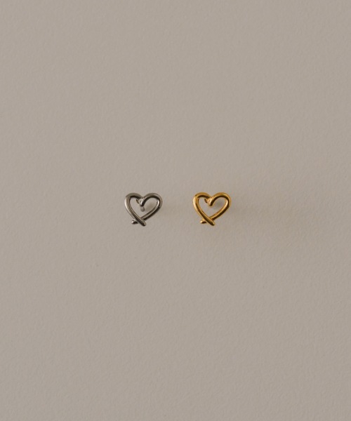 muku(ムク)の「PIERCE/HEART BREZEL(ピアス(両耳用)・レディース・シルバー/ゴールド・FREE)」の1枚目の写真