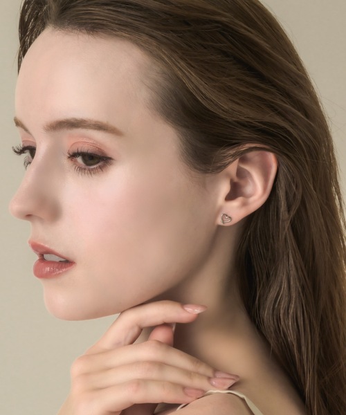 muku(ムク)の「PIERCE/HEART BREZEL(ピアス(両耳用)・レディース・シルバー/ゴールド・FREE)」の9枚目の写真