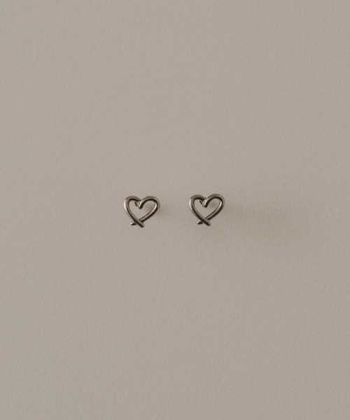 muku(ムク)の「PIERCE/HEART BREZEL(ピアス(両耳用)・レディース・シルバー/ゴールド・FREE)」の19枚目の写真