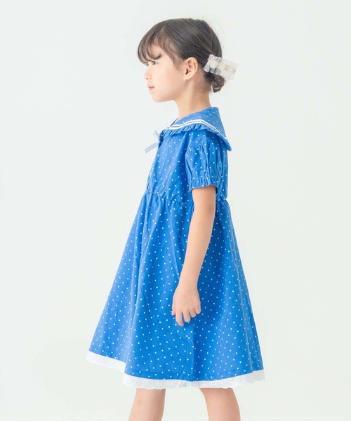 la poche biscuit（ラポシェビスキュイ）の「【綿100％/レース】セーラーカラー ドット柄 半袖 ワンピース（ワンピース・キッズ・ブルー/オフホワイト・100/130/120/110/90/80/140）」の4枚目の写真