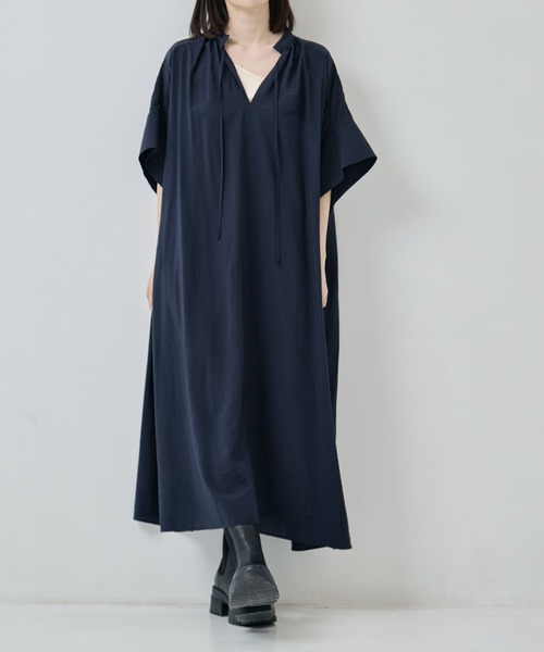 08sircus（ゼロエイトサーカス）の「[08sircus/ゼロハチサーカス]Modal silk gather neck dress（ワンピース・レディース・ホワイト/ダークネイビー・0/1）」の9枚目の写真