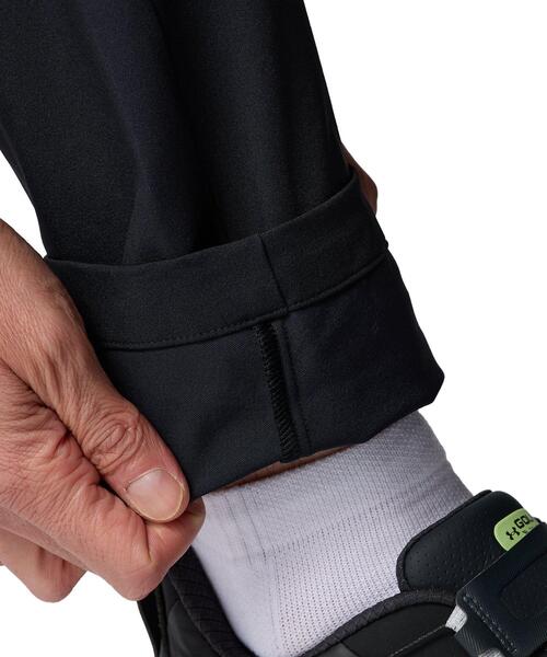UNDER ARMOUR（アンダーアーマー）の「UAドライブチル テーパードパンツ（ゴルフ/メンズ）（その他パンツ・メンズ・ブラック・M/S/2XL/L/XL）」の5枚目の写真
