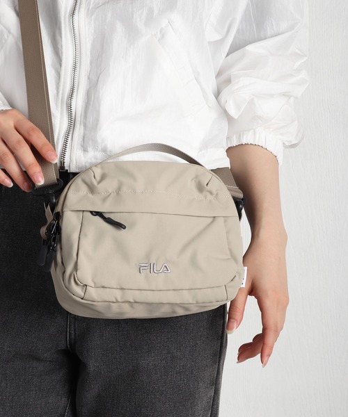 FILA(フィラ)の「FILA / フィラ ミニショルダーバッグ 斜めがけ 軽量 コンパクト ナイロン 小さめ(ショルダーバッグ・メンズ・グレー/ベージュ/ブラック・FREE)」の1枚目の写真