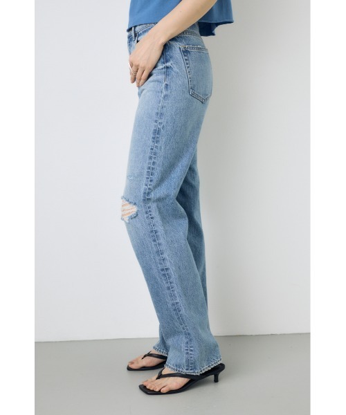 AZUL by moussy(アズールバイマウジー)の「【身長/骨格別着用画像あり】AZUL DENIM ダメージストレートデニム(デニムパンツ・レディース・アイボリー/ライトブルー・24inch/25inch/26inch/27inch)」の5枚目の写真