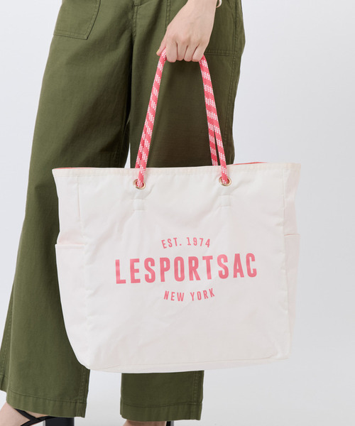 LeSportsac(レスポートサック)の「LARGE 2 WAY TOTE 2ウェイメレンゲ/コーラルパンチ(トートバッグ・レディース・ピンク・FREE)」の2枚目の写真