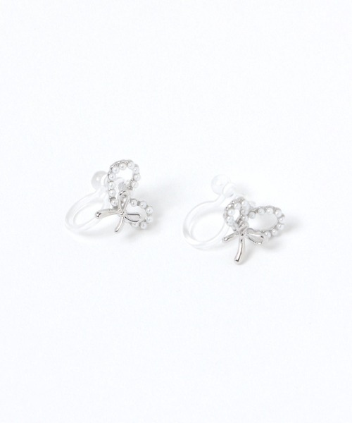 LAKOLE(ラコレ)の「スランテッドリボンノンホールピアス / 663755(ピアス(両耳用)・レディース・その他1/その他2・FREE)」の2枚目の写真