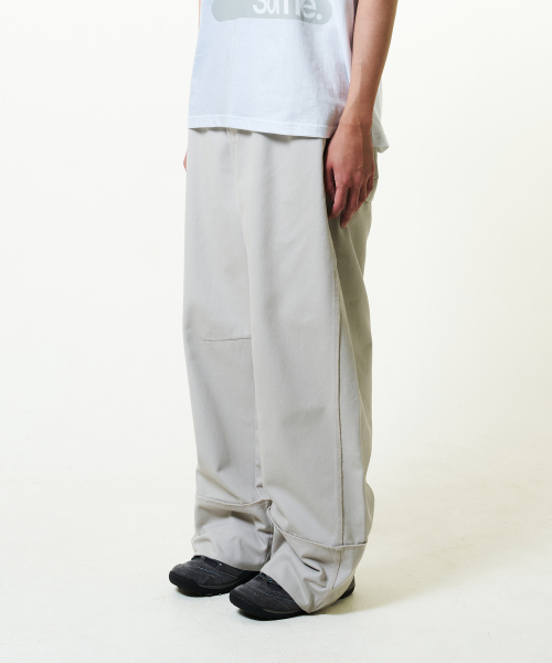 THECOLDESTMOMENT(ザコールデストモーメント)の「TCM cut out offset pocket pants (beige)(その他パンツ・レディース・その他・SMALL/MEDIUM/LARGE)」の1枚目の写真