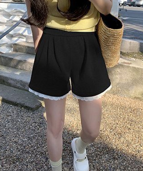 mielu(ミエル)の「レースデザインショートパンツ(その他パンツ・レディース・グレー/ライトグレー/ブラック・LARGE/MEDIUM)」の4枚目の写真