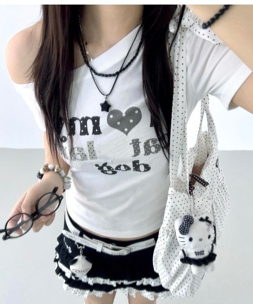 SHEPP(シープ)の「Y2K ドットハート柄グラフィックワンショルダー半袖Tシャツ(Tシャツ/カットソー・レディース・ホワイト・S/M)」の6枚目の写真