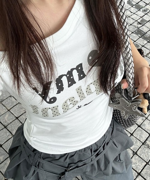 SHEPP(シープ)の「Y2K ドットハート柄グラフィックワンショルダー半袖Tシャツ(Tシャツ/カットソー・レディース・ホワイト・S/M)」の17枚目の写真
