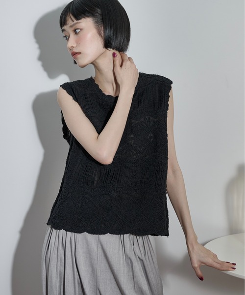 THE YOn(ザヨン)の「トーションレース刺繍ノースリブラウス(その他トップス・レディース・オフホワイト/ブラック・FREE)」の22枚目の写真