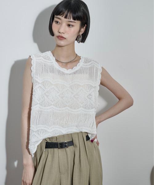 THE YOn(ザヨン)の「トーションレース刺繍ノースリブラウス(その他トップス・レディース・オフホワイト/ブラック・FREE)」の6枚目の写真