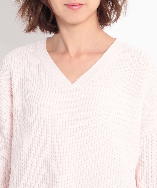 HusHusH（ハッシュアッシュ）の「Vネックニットプルオーバー（ニット/セーター・レディース・ブルー/グリーン/ピンク/ホワイト・03/02）」の9枚目の写真