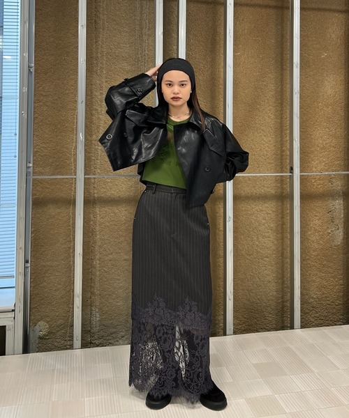 Ameri（アメリ）の「DRAWSTRING YOKE SYNTHETIC LEATHER SHORT COAT（トレンチコート・レディース・ブラウン/ブラック・SMALL/MEDIUM）」の12枚目の写真