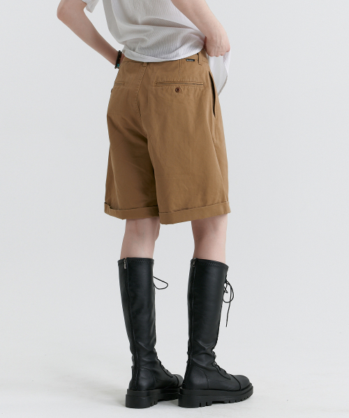 MAGOODGAN(メックウッドガン)の「フラワー4965 ワンタック ベージュ ターンアップ バミューダショーツパンツ(その他パンツ・レディース・その他・X-SMALL/SMALL/MEDIUM)」の3枚目の写真