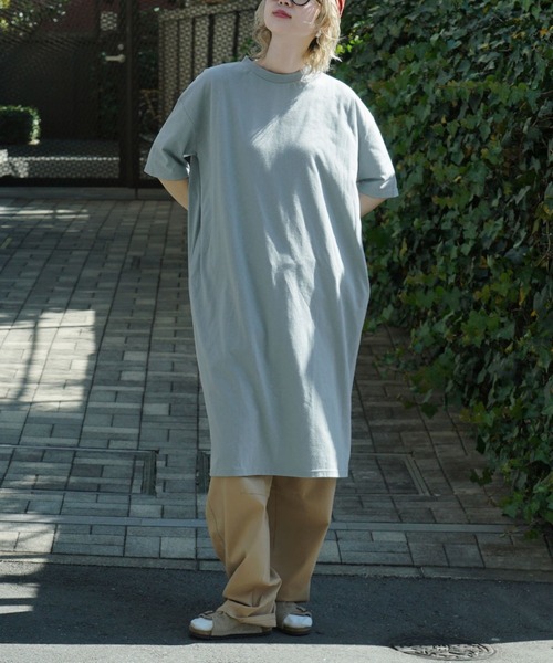 zootie(ズーティー)の「URBAN PLUS TEEワンピース(ワンピース・レディース・ブラック/グレイッシュブルー/ライトブルー/テラコッタ/ダークグリーン/チャコール/アイボリー/ネイビー/オフホワイト/グレイッシュベージュ/ブラウン系その他/ライトベージュ/スモークピンク・マキシ丈/ミモレ丈)」の11枚目の写真