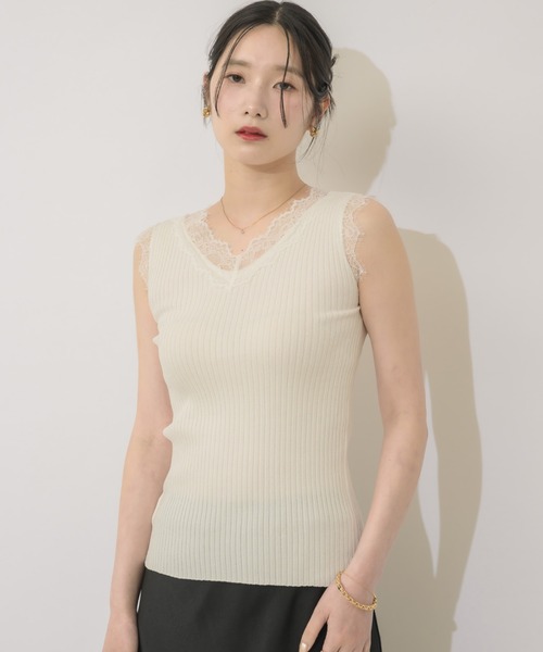 NEUNA(ヌナ)の「【肌見せも自信に変える】レースリブタンク(タンクトップ・レディース・ネイビー/イエロー/アイボリー・FREE)」の2枚目の写真
