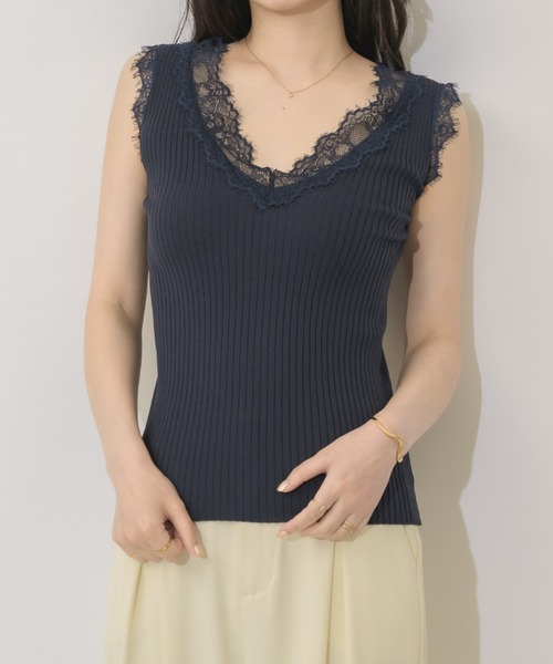NEUNA(ヌナ)の「【肌見せも自信に変える】レースリブタンク(タンクトップ・レディース・ネイビー/イエロー/アイボリー・FREE)」の21枚目の写真