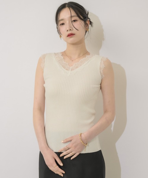 NEUNA(ヌナ)の「【肌見せも自信に変える】レースリブタンク(タンクトップ・レディース・ネイビー/イエロー/アイボリー・FREE)」の22枚目の写真