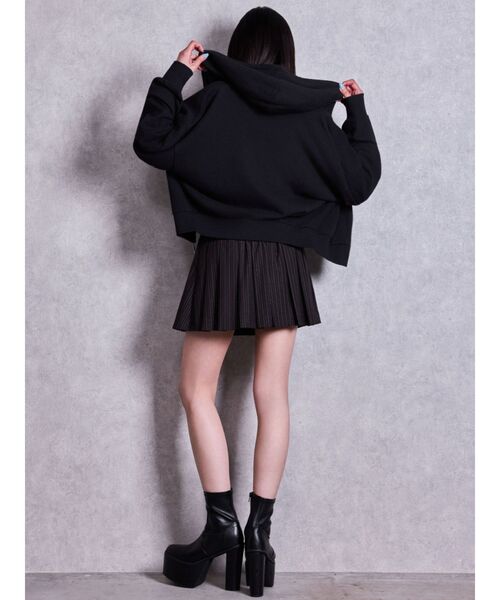 GYDA(ジェイダ)の「bijou string ZIP UPスウェットパーカー(パーカー・レディース・チャコールグレー/ブラック/オフホワイト・FREE)」の8枚目の写真