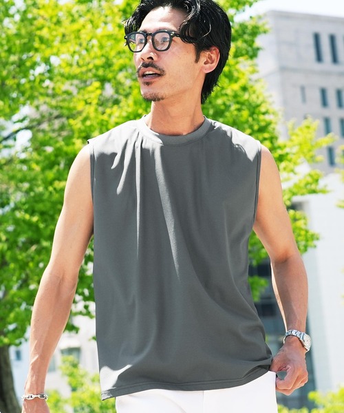jiggys shop(ジギーズショップ)の「接触冷感 Q-MAX0.3 UVカット 鹿の子 ルーズフィット ノースリーブ タンクトップ(タンクトップ・メンズ・チャコールグレー/ホワイト・LARGE/X-LARGE/MEDIUM)」の2枚目の写真