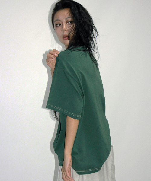 DEMARC（ドゥマーク）の「OUTSTITCH BOXY SHORT SLEEVE TEE - khaki（Tシャツ/カットソー・レディース・その他・MEDIUM/LARGE）」の4枚目の写真