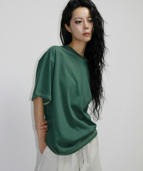 DEMARC（ドゥマーク）の「OUTSTITCH BOXY SHORT SLEEVE TEE - khaki（Tシャツ/カットソー・レディース・その他・MEDIUM/LARGE）」の5枚目の写真