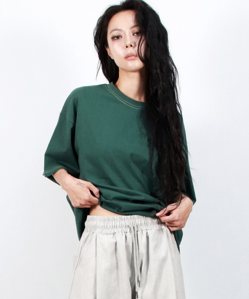 DEMARC（ドゥマーク）の「OUTSTITCH BOXY SHORT SLEEVE TEE - khaki（Tシャツ/カットソー・レディース・その他・MEDIUM/LARGE）」の3枚目の写真