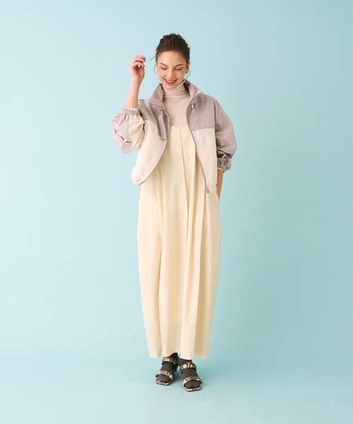 DESIGNWORKS(デザインワークス)の「サマーウールフォルムワンピース(ワンピース・レディース・クリーム/ブラック・38)」の20枚目の写真