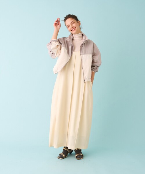 DESIGNWORKS(デザインワークス)の「サマーウールフォルムワンピース(ワンピース・レディース・クリーム/ブラック・38)」の22枚目の写真