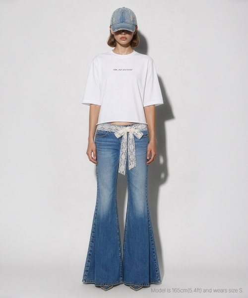 MILK ASH AND DOLLS(ミルク アッシュ アンド ドールズ)の「ロゴクロップショートスリーブ - ホワイト(Tシャツ/カットソー・レディース・ホワイト・SMALL/MEDIUM)」の4枚目の写真