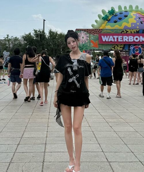DAUSPICE(ディーオスピス)の「(DUC) BB Layered One-Shoulder T-Shirt Black(Tシャツ/カットソー・レディース・ブラック・ONE SIZE)」の8枚目の写真