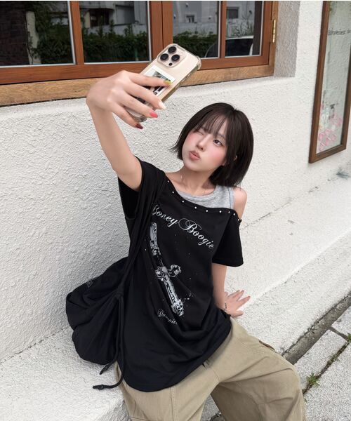 DAUSPICE(ディーオスピス)の「(DUC) BB Layered One-Shoulder T-Shirt Black(Tシャツ/カットソー・レディース・ブラック・ONE SIZE)」の9枚目の写真