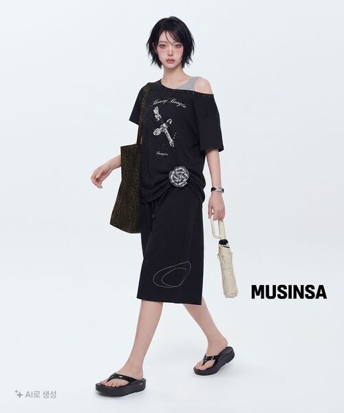 DAUSPICE(ディーオスピス)の「(DUC) BB Layered One-Shoulder T-Shirt Black(Tシャツ/カットソー・レディース・ブラック・ONE SIZE)」の11枚目の写真