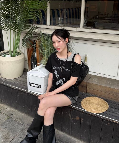 DAUSPICE(ディーオスピス)の「(DUC) BB Layered One-Shoulder T-Shirt Black(Tシャツ/カットソー・レディース・ブラック・ONE SIZE)」の12枚目の写真