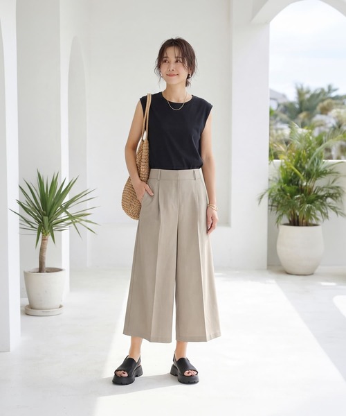 STYLE DELI（スタイルデリ）の「キレイめミディ丈ワイドパンツ（その他パンツ・レディース・ブラック/ベージュ/ホワイト・M/S/L）」の10枚目の写真