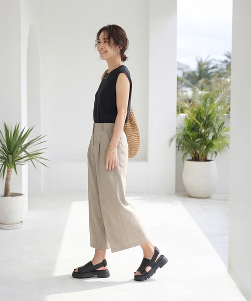 STYLE DELI（スタイルデリ）の「キレイめミディ丈ワイドパンツ（その他パンツ・レディース・ブラック/ベージュ/ホワイト・M/S/L）」の13枚目の写真
