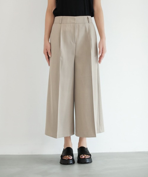 STYLE DELI（スタイルデリ）の「キレイめミディ丈ワイドパンツ（その他パンツ・レディース・ブラック/ベージュ/ホワイト・M/S/L）」の14枚目の写真